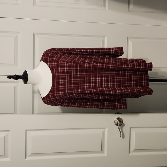 Long sleeve blouse for spring or fall - Picture 1 of 3